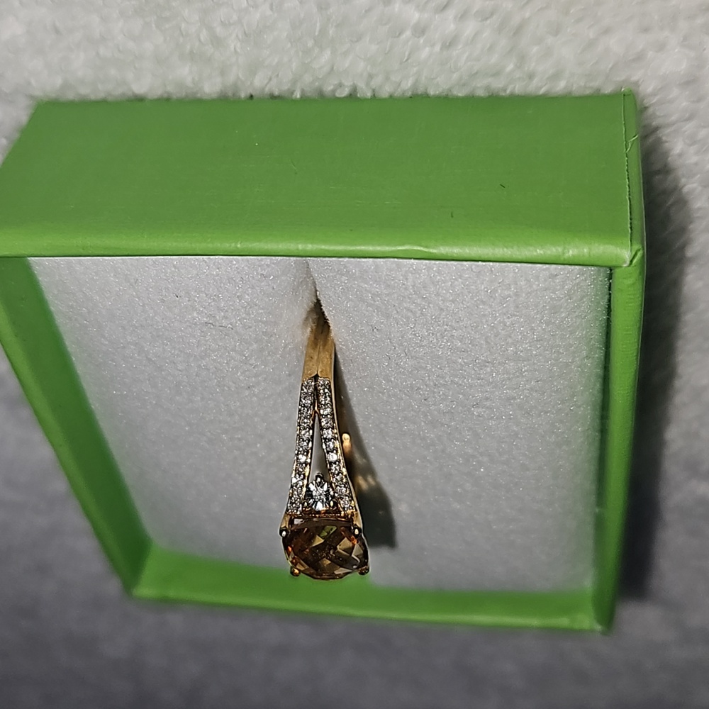 Genuine Citrine 10K Yellow Gold Ring!!! - Picture 6 of 16